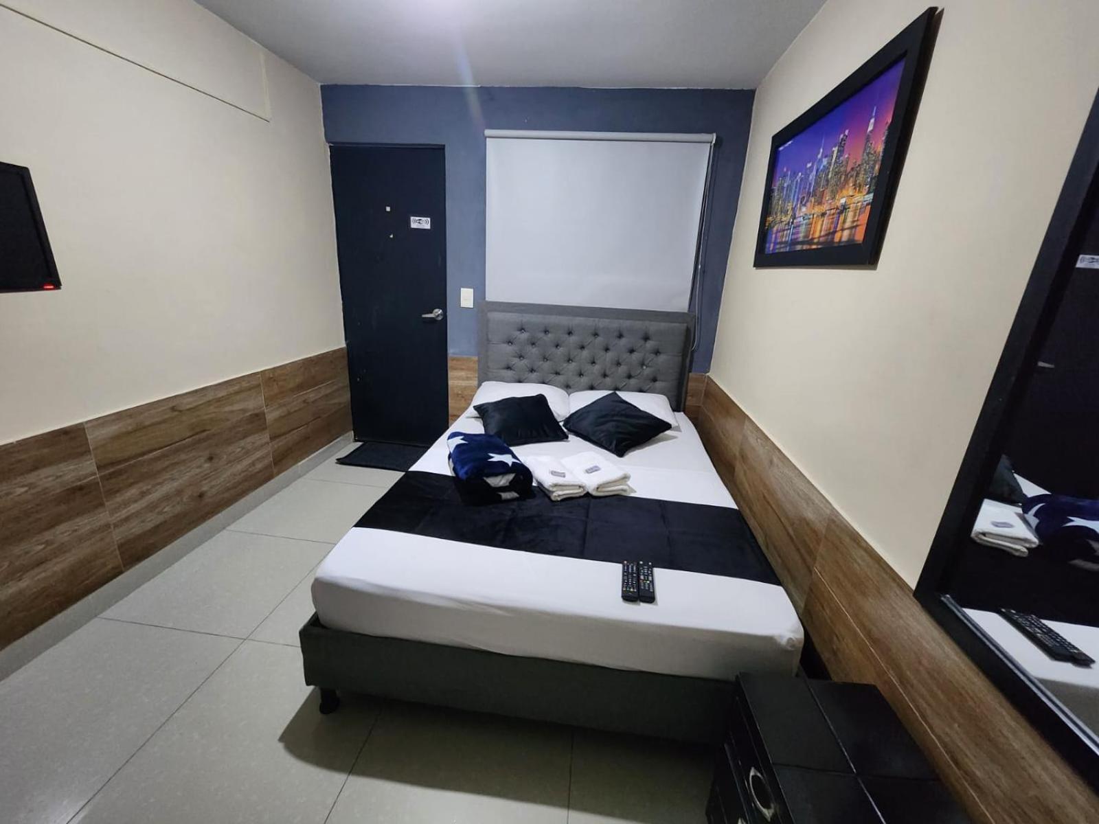 Hotel Medellin Calasanz Exterior photo