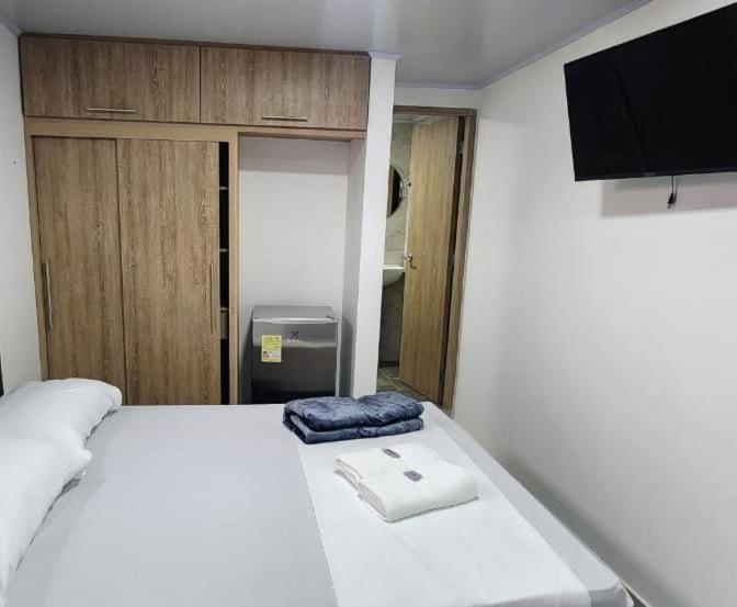Hotel Medellin Calasanz Exterior photo